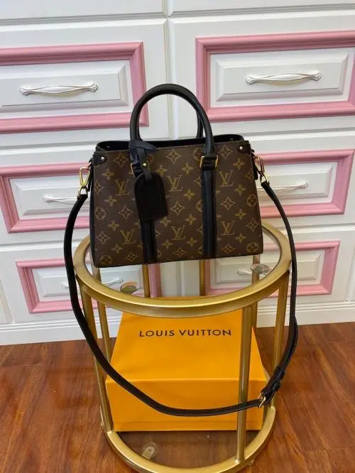 納米海綿可以清洗真皮包嗎？